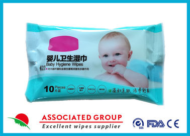 Le bébé antibactérien de l'eau essuie le petit paquet avec des ingrédients d'usine de soja